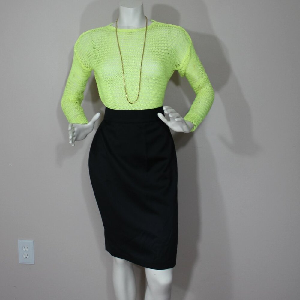 Thierry Mugler Vintage Black Wool Pencil Lined  Skirt Made in Paris size 8/10